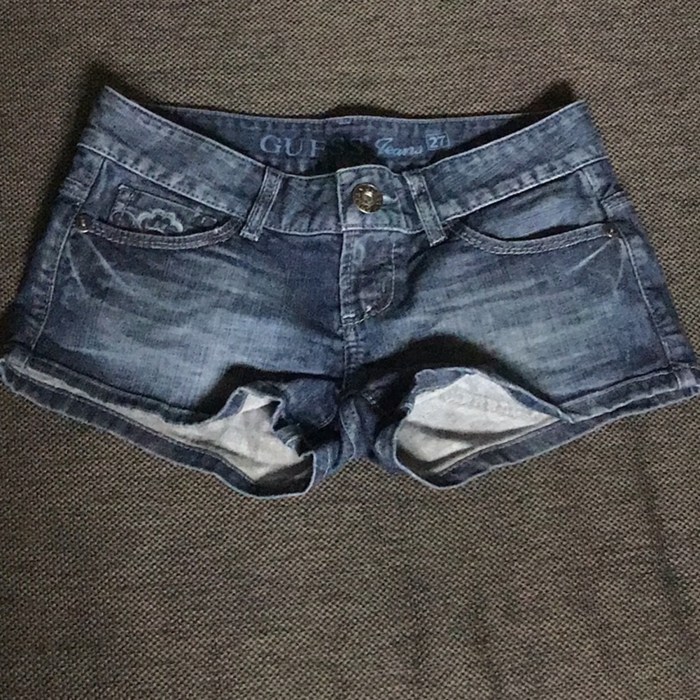 Guess shortie shorts with floral embroidery (27)